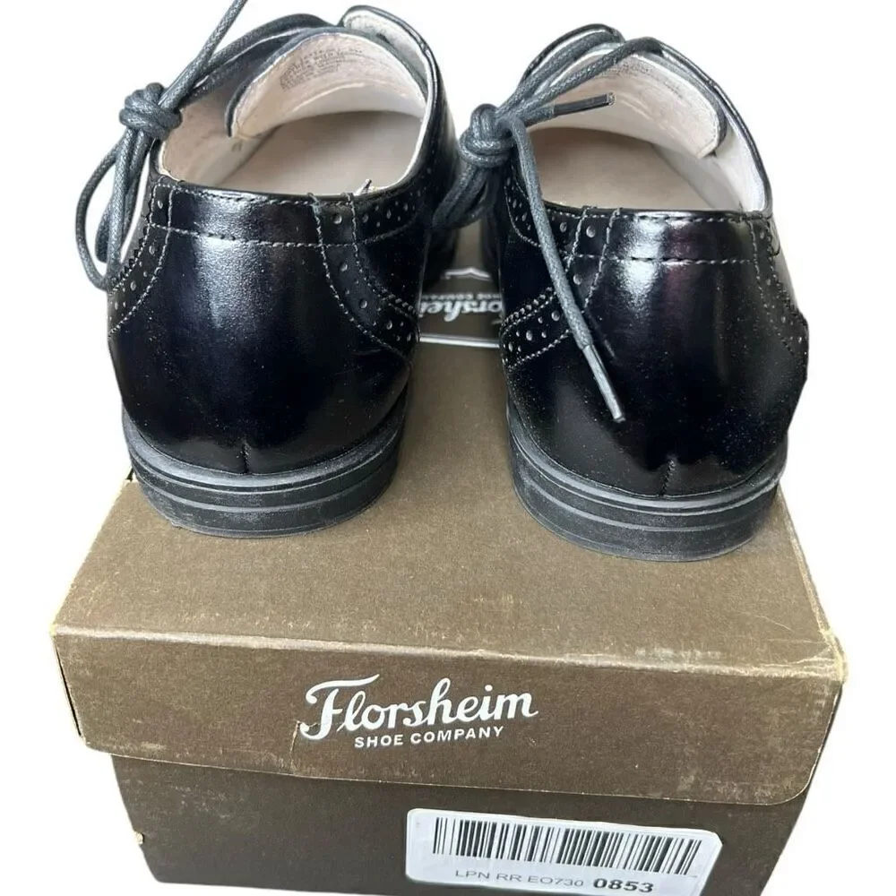 NEW Florsheim Boys Reveal Jr. Black Wingtip Oxford 5M